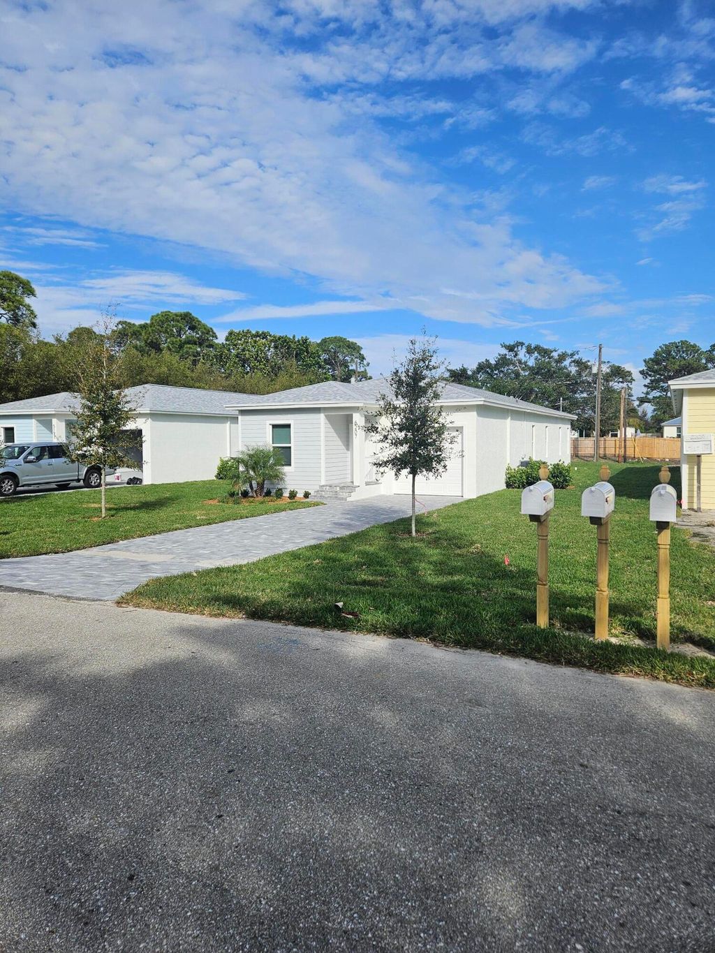 Photo of 5207 SE Isabelita Avenue, Stuart, FL 34997 (MLS # R11053598)