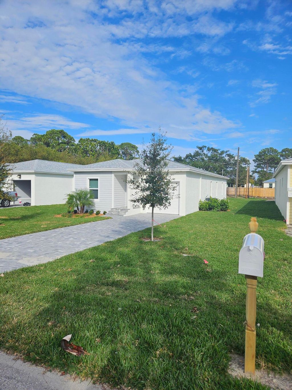 Photo of 5207 SE Isabelita Avenue, Stuart, FL 34997 (MLS # R11053598)