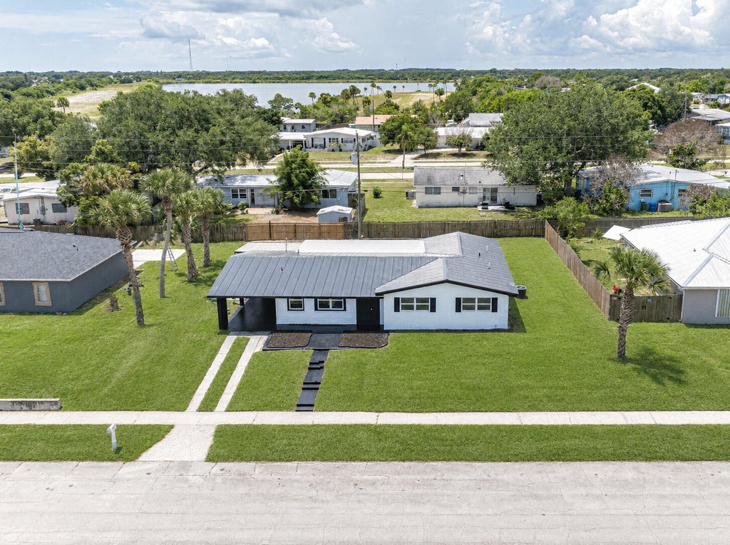 Photo of 375 MANLY Avenue, Sebastian, FL 32958 (MLS # B26078993)