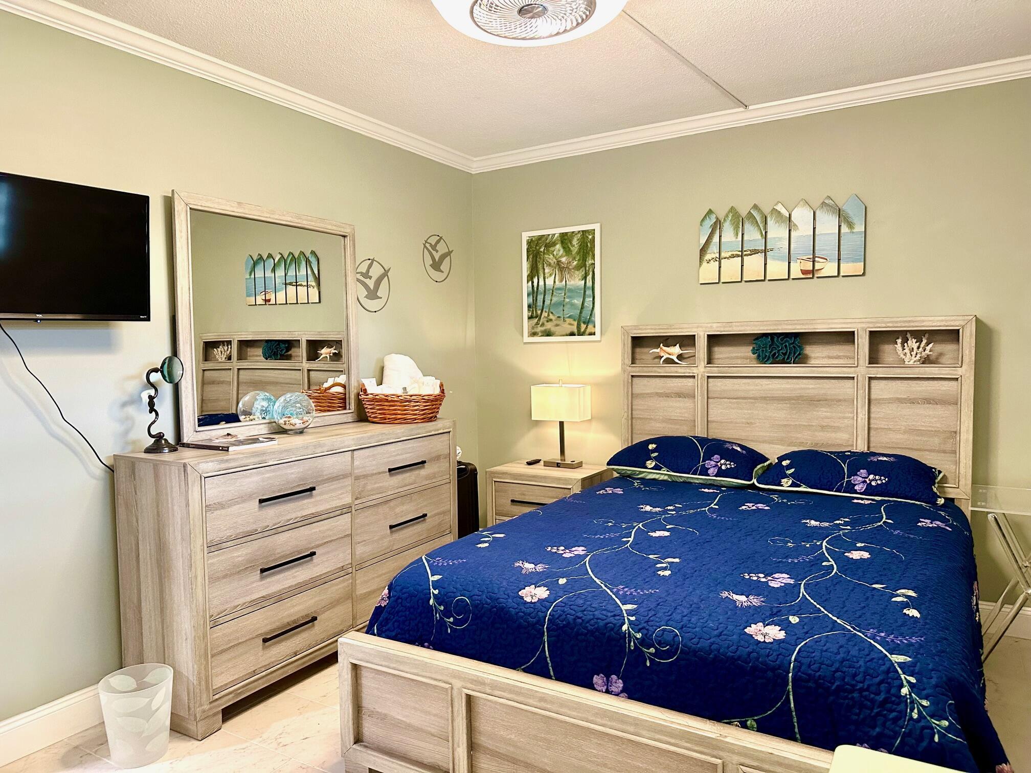 LAKE CLARKE GARDENS CONDO 6 - Residential Lease