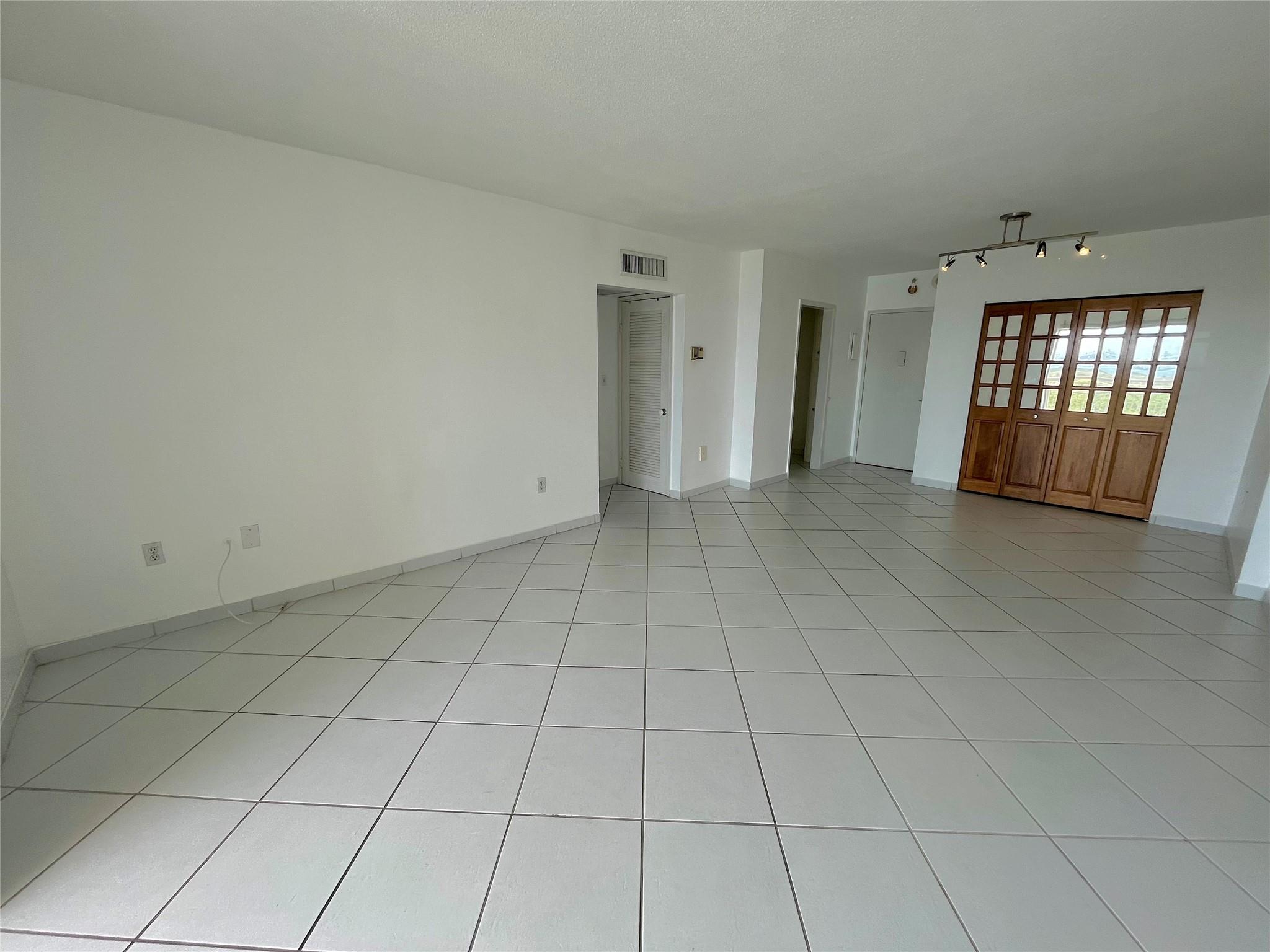 COASTAL TOWERS CONDO - Residential Lease
