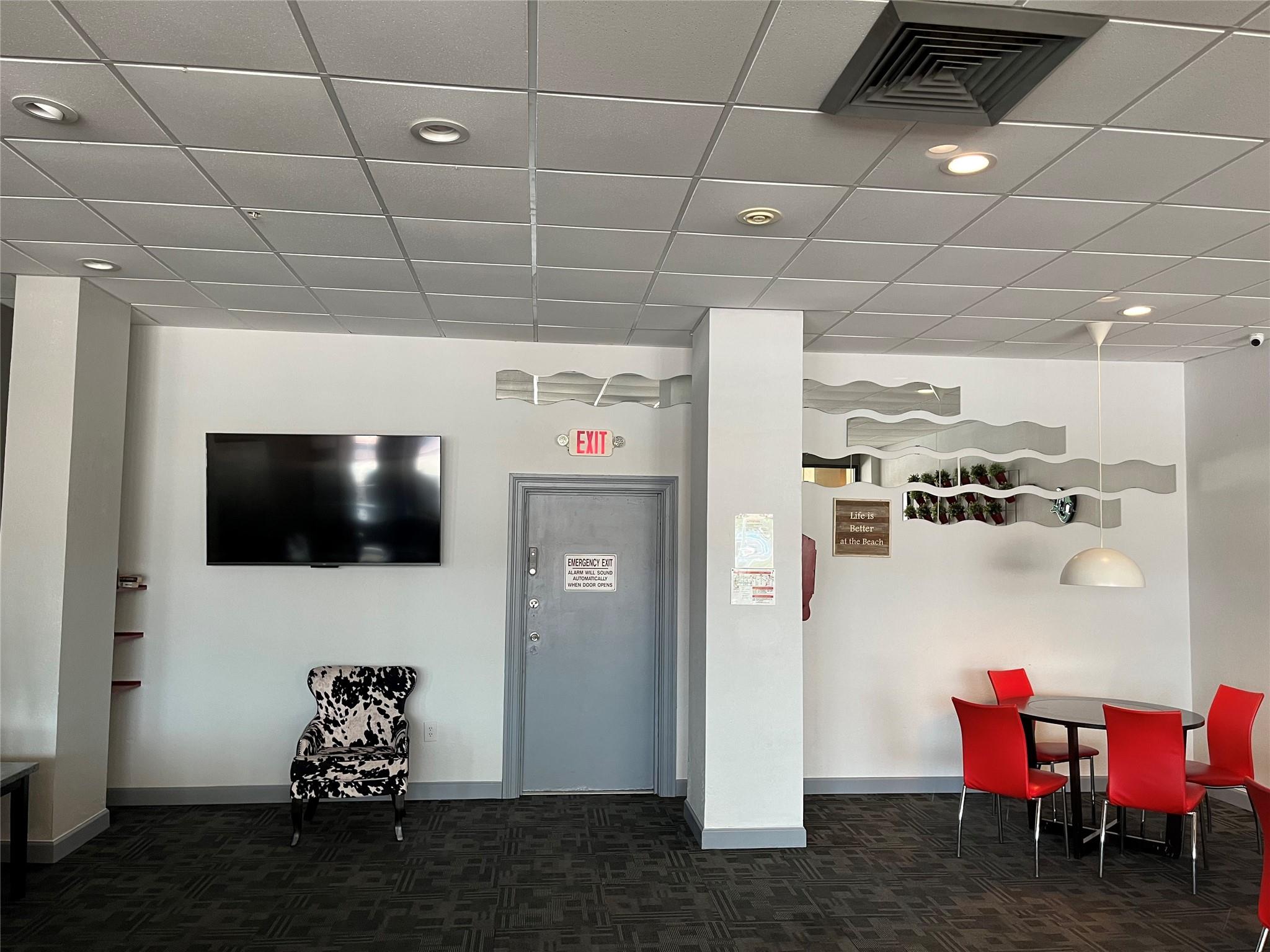 COASTAL TOWERS CONDO - Residential Lease