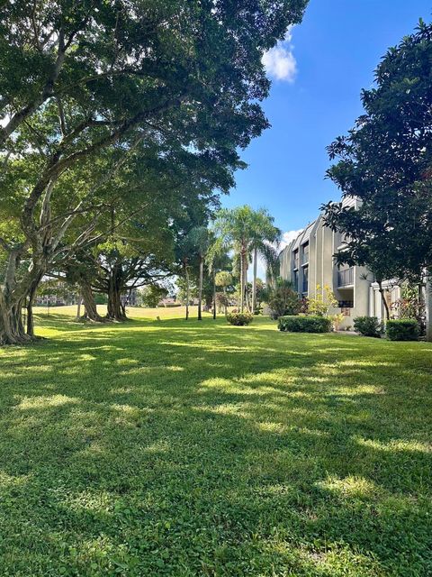 A home in Lake Worth