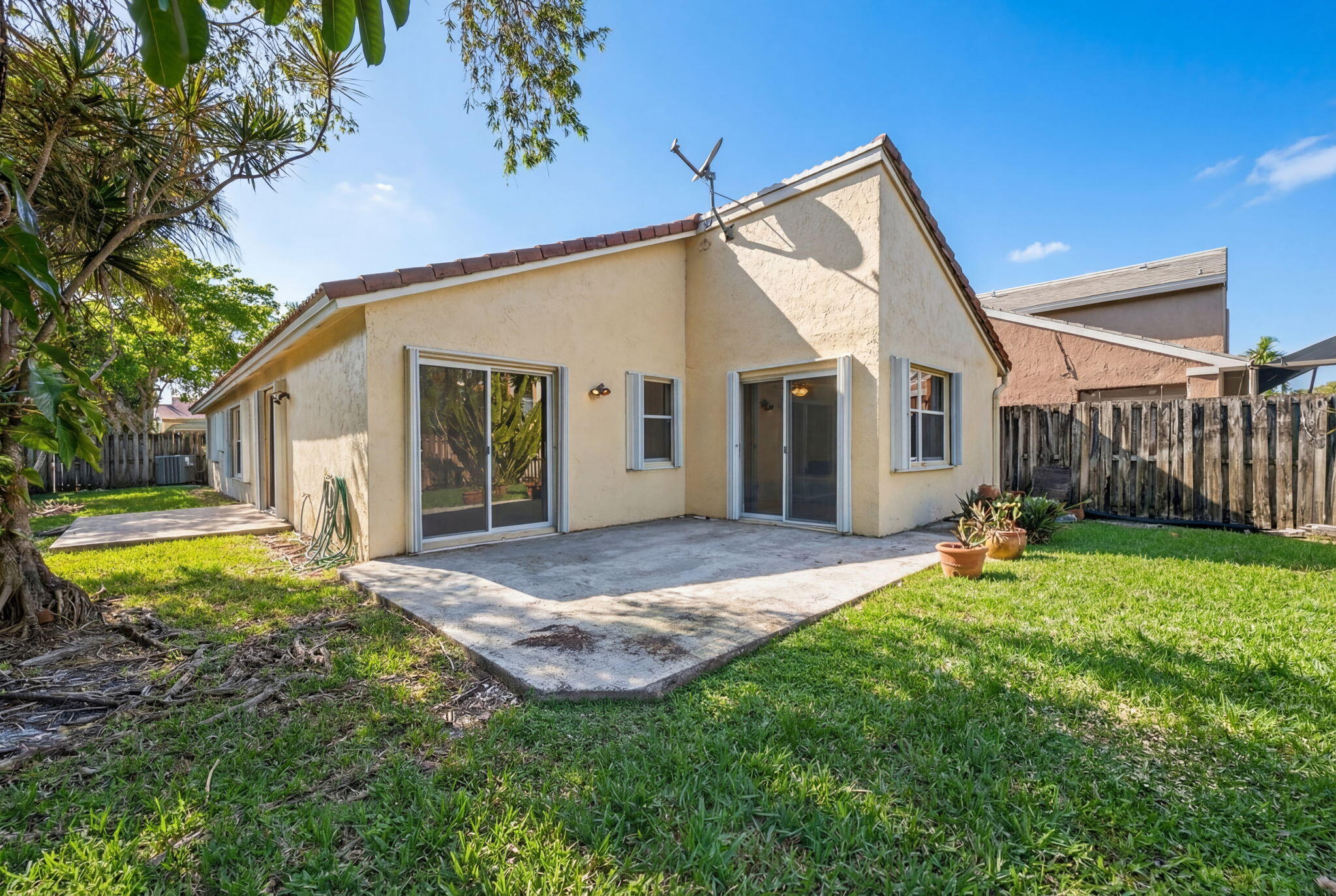 JACARANDA - Residential