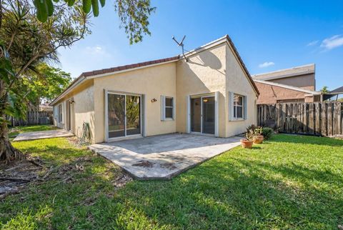 Tiny photo for 9549 NW 9th Court, Plantation, FL 33324 (MLS # B26007272)