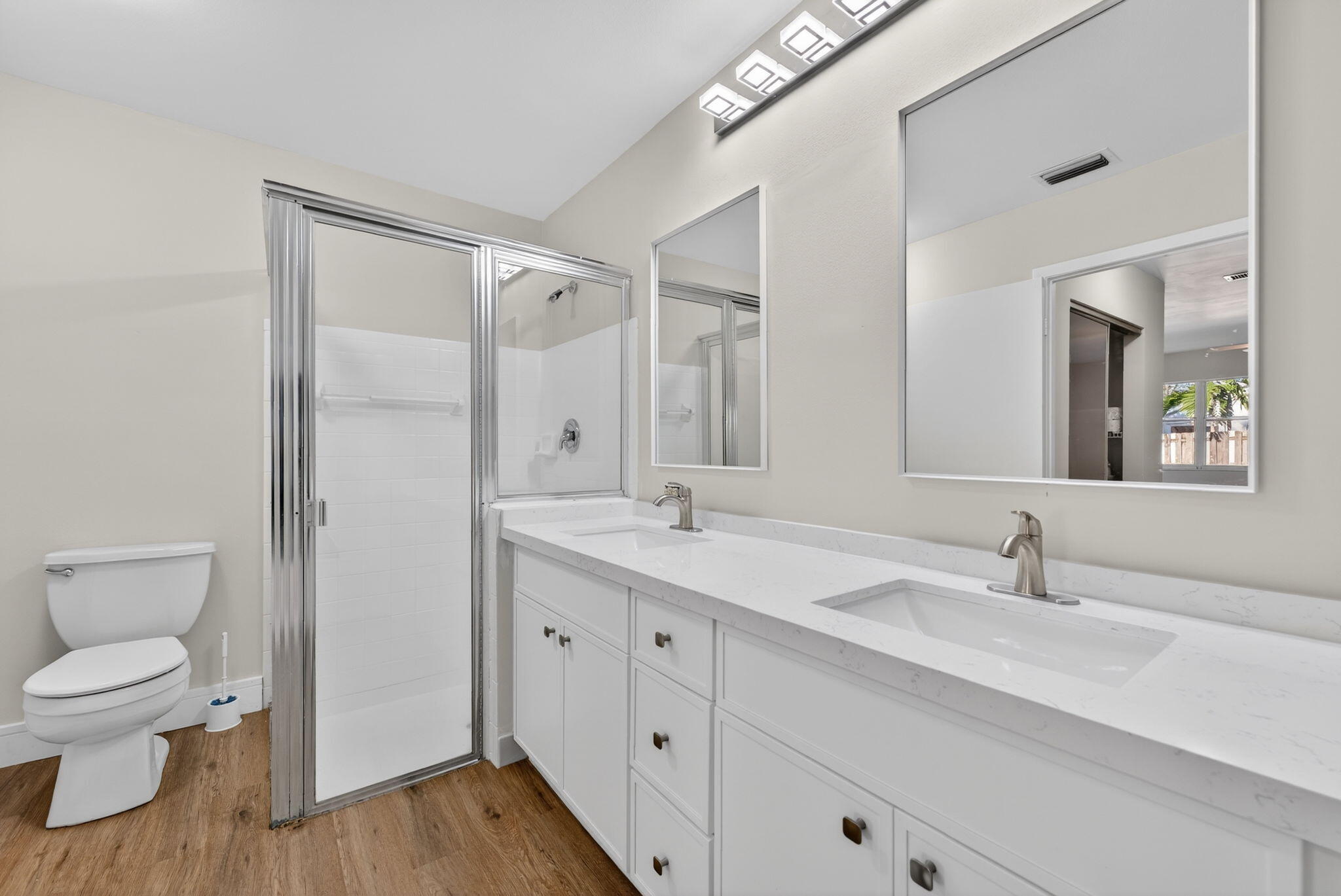 JACARANDA - Residential