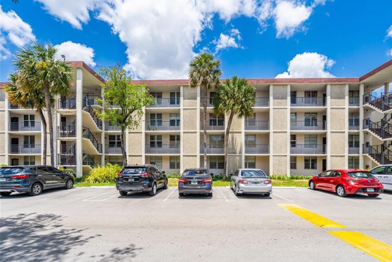 Beautifully upgraded 2/2 in a highly secure 55+ gated community! Enjoy a spacious layout, modern kitchen, new floors, and a large screened balcony perfect for relaxing. Elevator building with laundry on each floor. Resort-style amenities include heated pool, clubhouse, fitness room, billiards, shuffleboard & BBQ area. Assigned parking + guest spots. Close to shopping, medical centers, highways & more. Peaceful, well-maintained community with strong pride of ownership. Priced to sell—move in and enjoy the lifestyle you deserve!