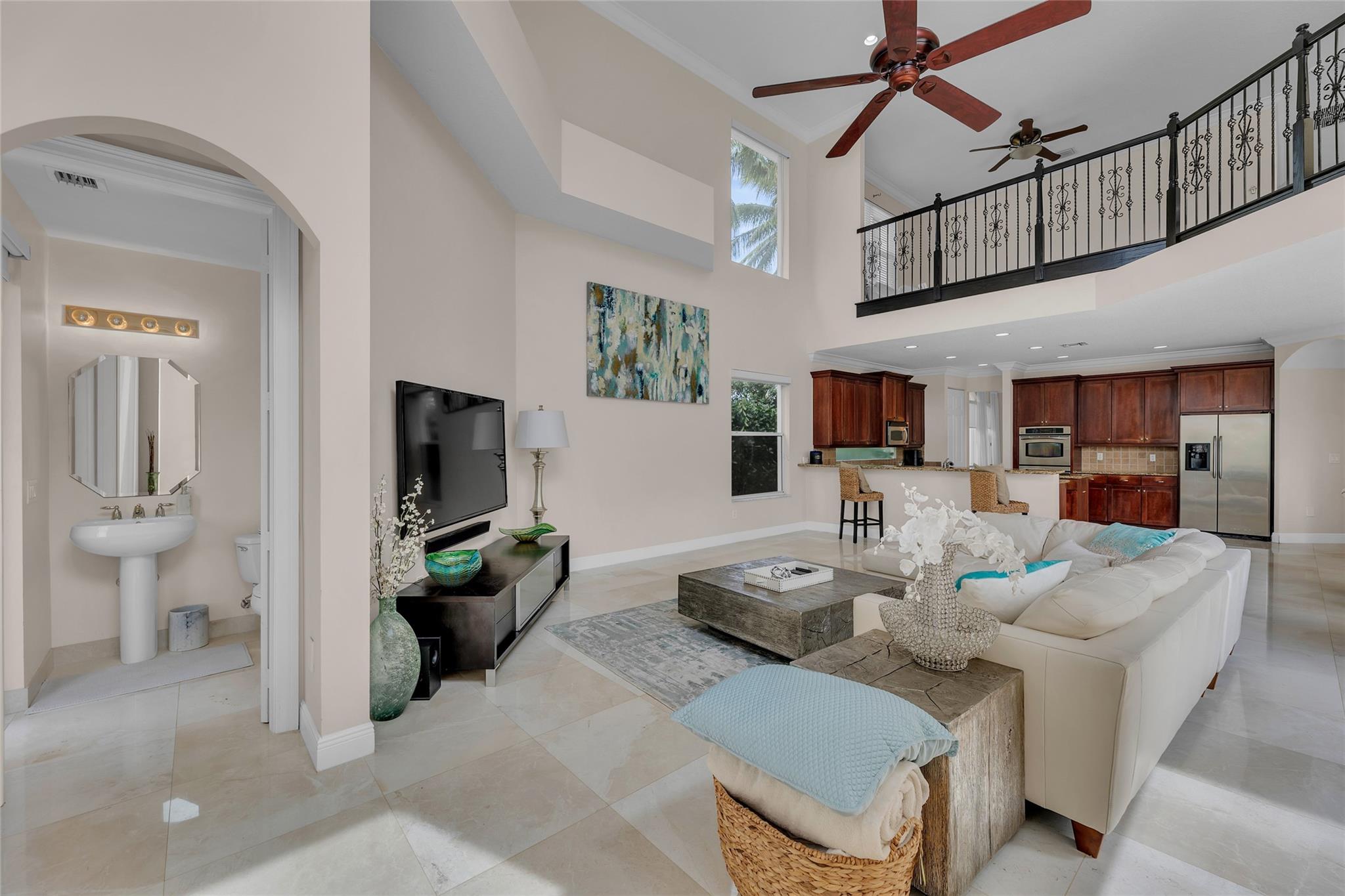 CANYON LAKES 3 - Residential