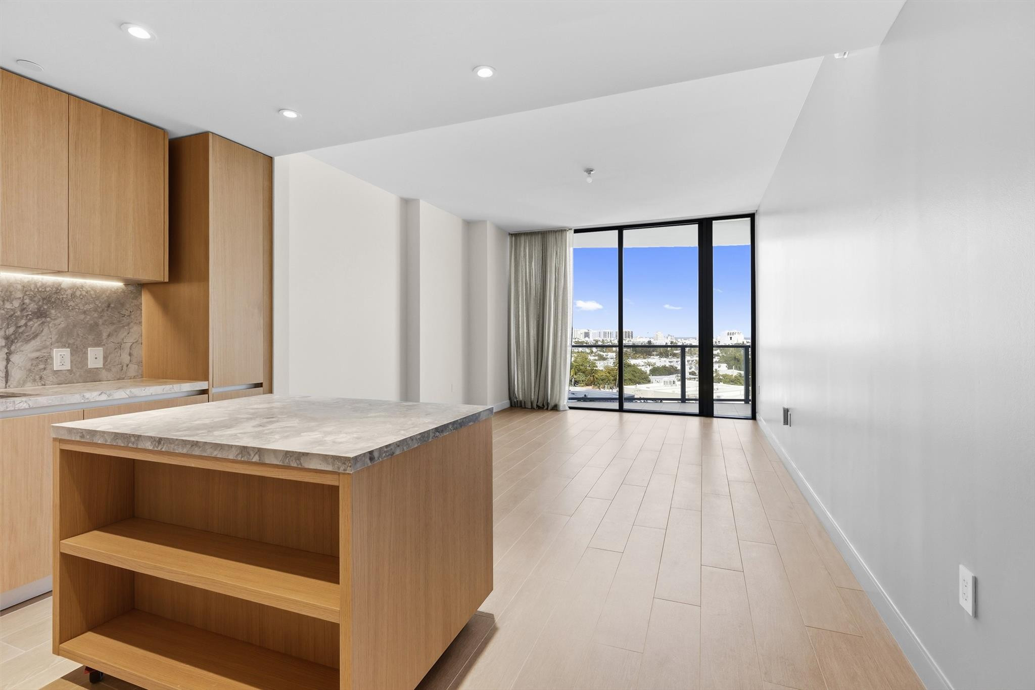 FIVE PARK - Residential Lease