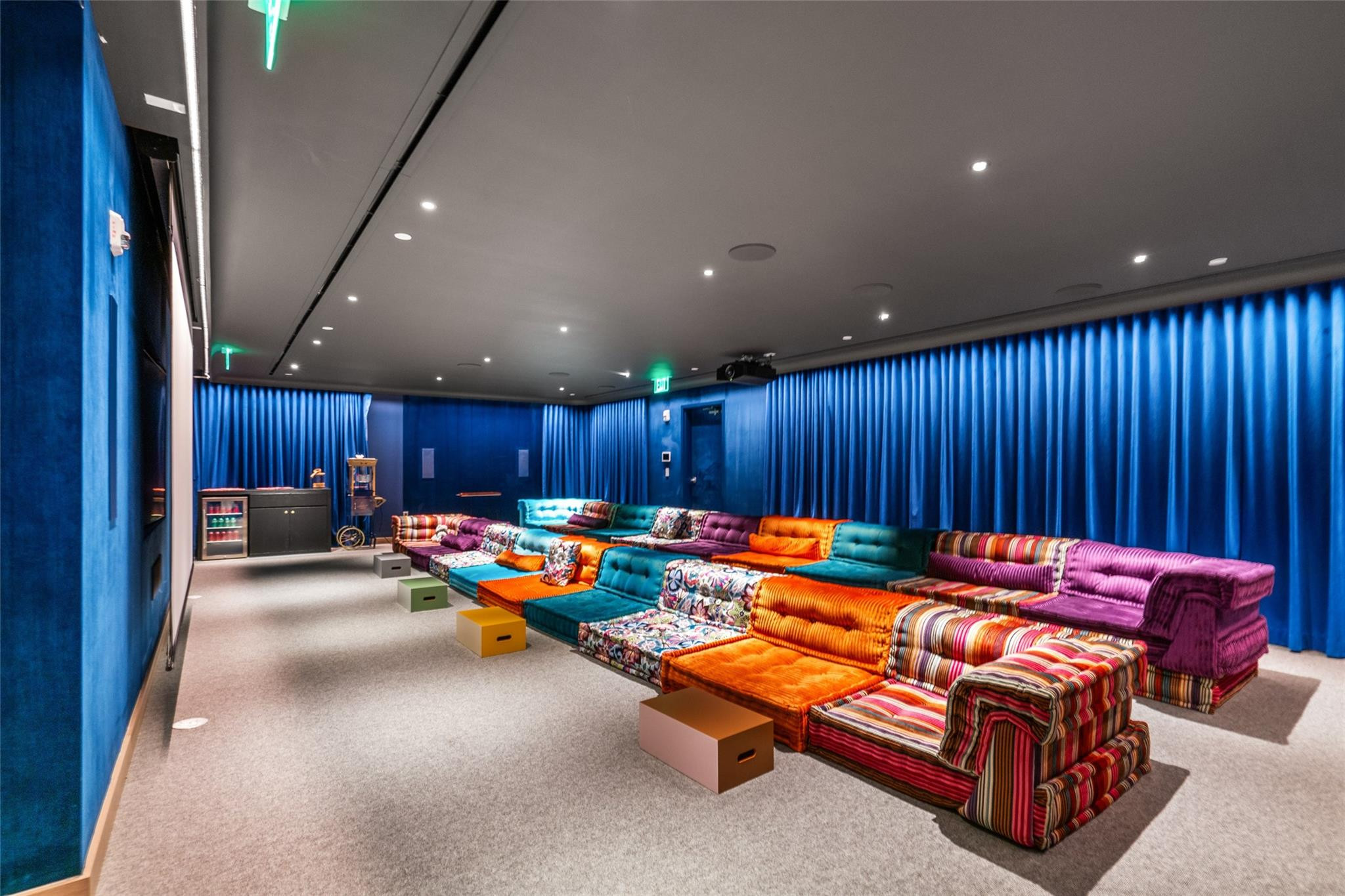 FIVE PARK - Residential Lease