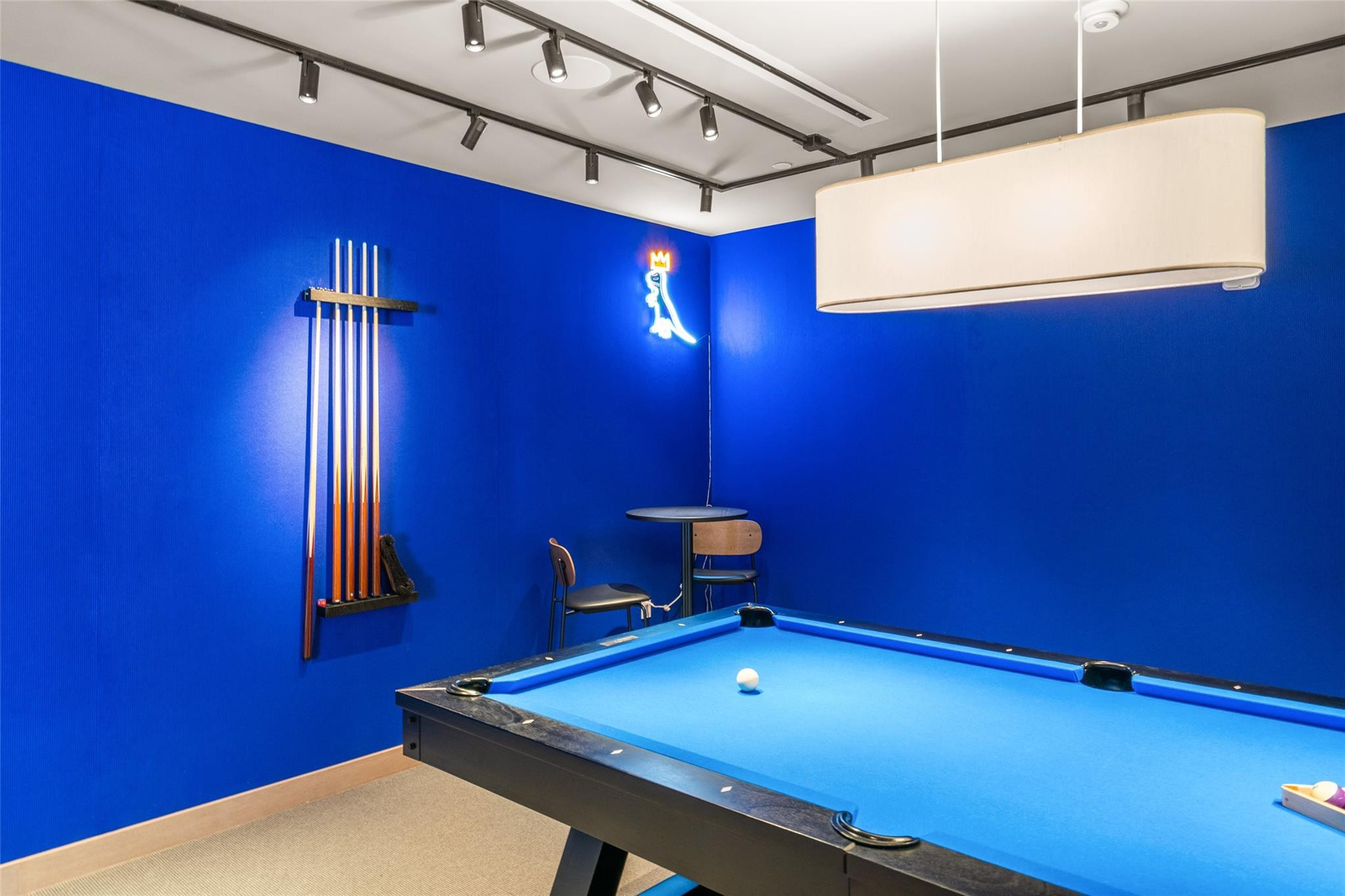 FIVE PARK - Residential Lease