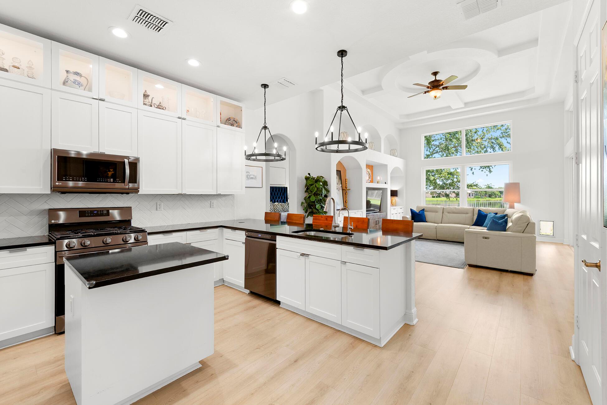 MAGNOLIA LAKES PHASE 1 ST - Residential