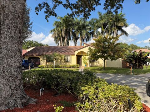 2925 Azalea Dr Hollywood FL 33026