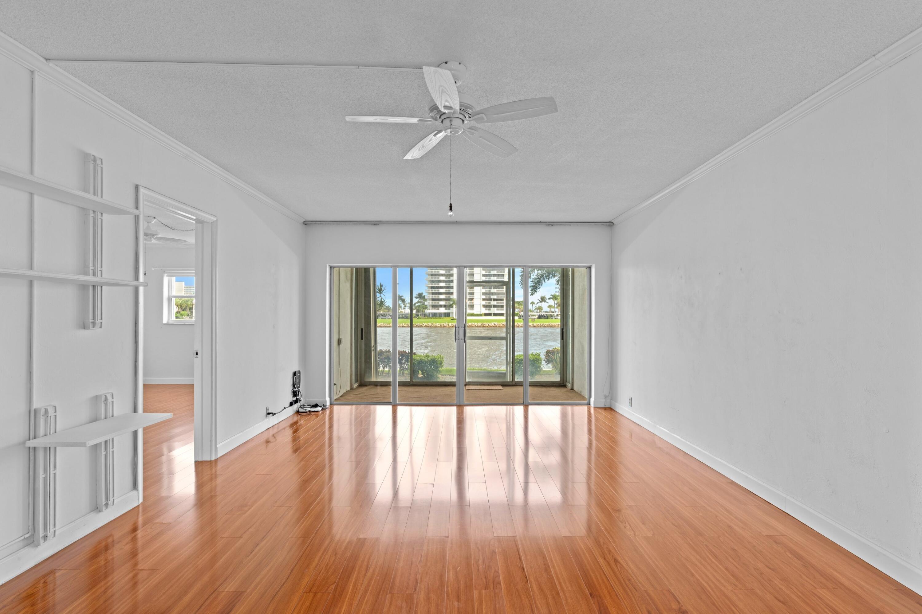 28 Yacht Club Drive 102