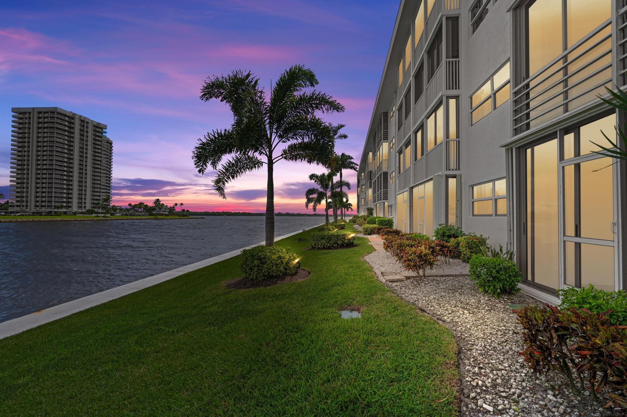 PORTS O CALL CONDO S A, B - Residential