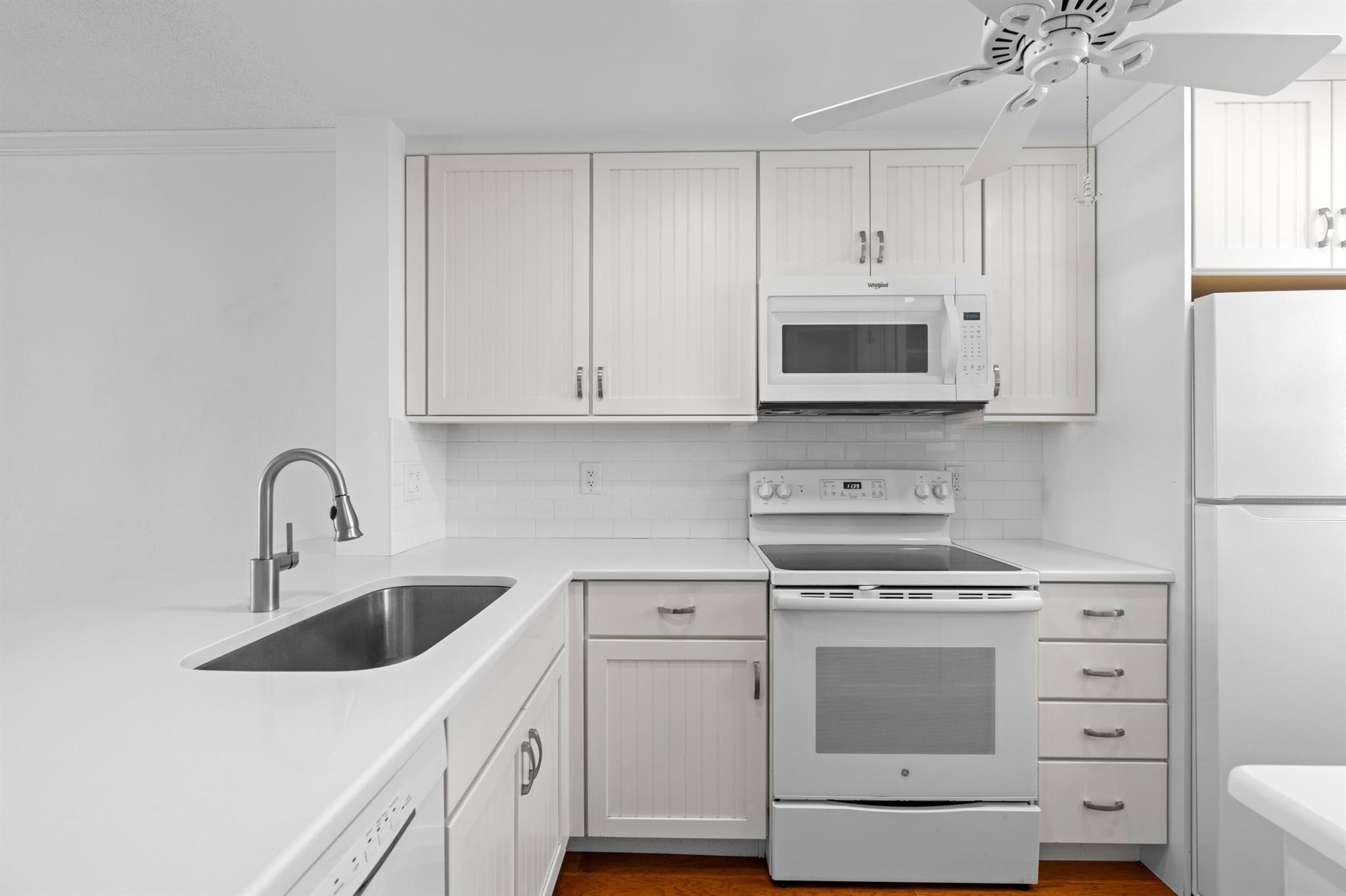 PORTS O CALL CONDO S A, B - Residential