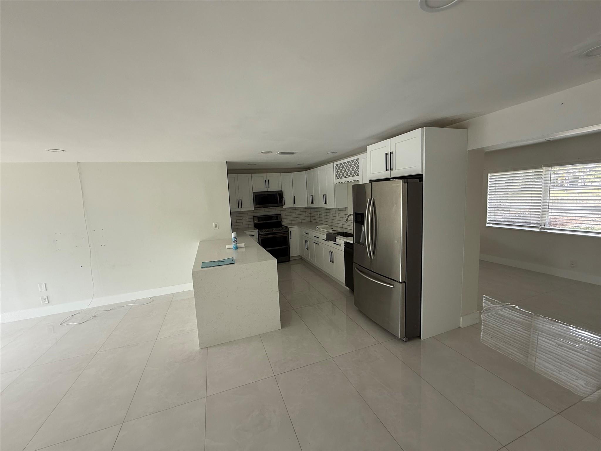 Home Search 3 521 NW 38th Pl