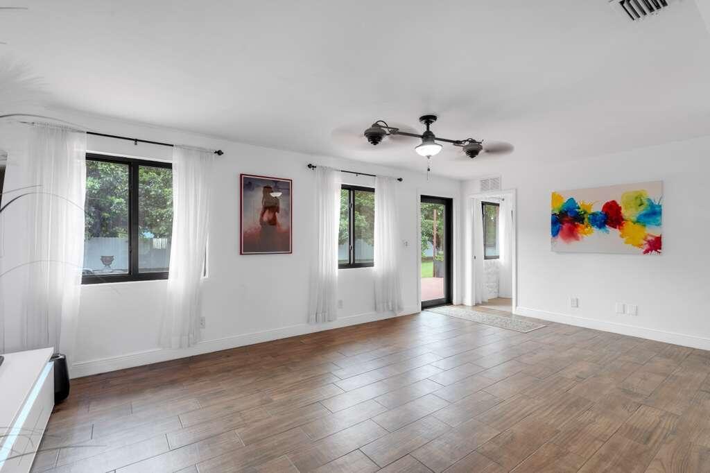 GERARDMERE ACRES - Residential