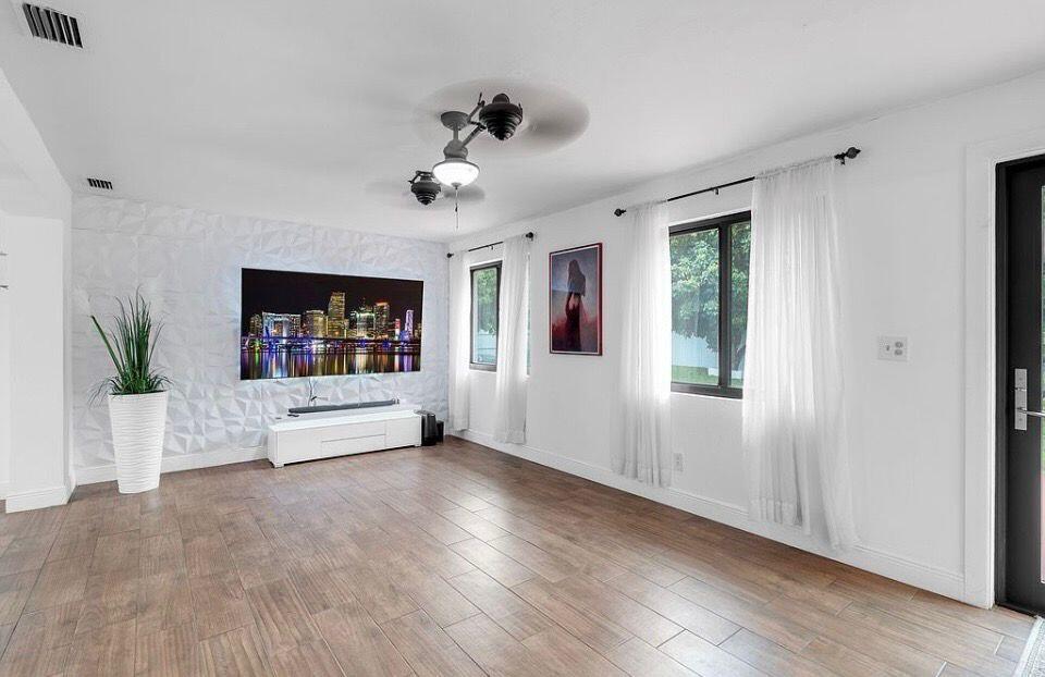 GERARDMERE ACRES - Residential