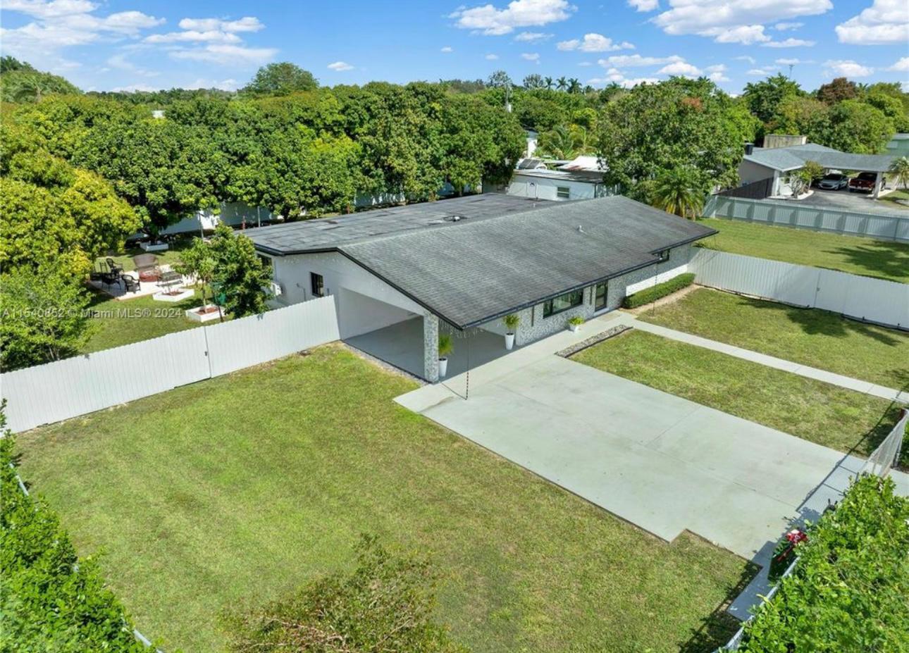 GERARDMERE ACRES - Residential