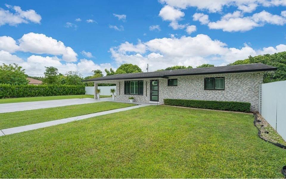 GERARDMERE ACRES - Residential