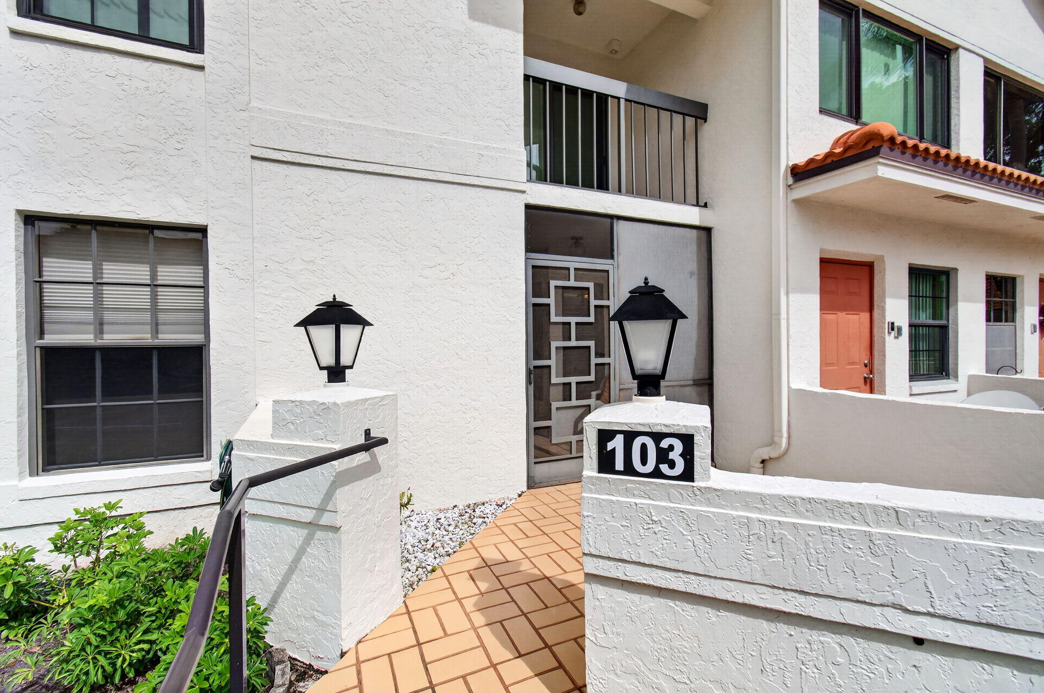 9711 PAVAROTTI Terrace 103