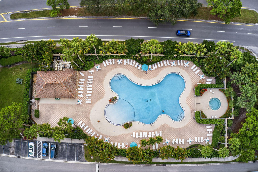 CASTLE PINES - Residential