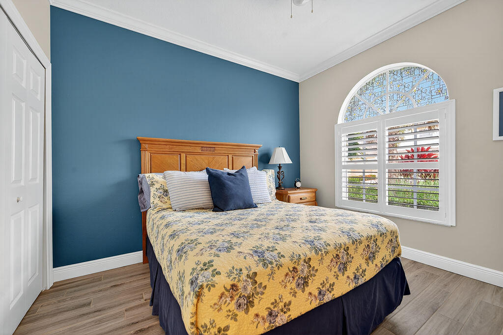 CASTLE PINES - Residential