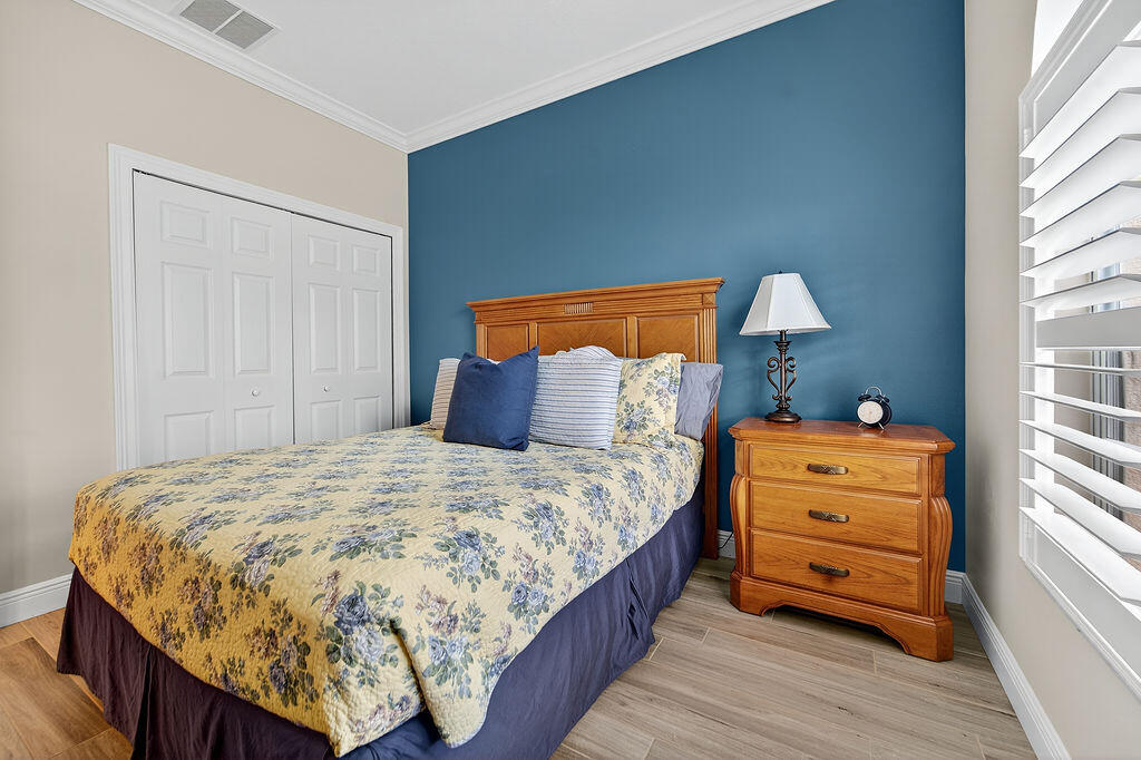 CASTLE PINES - Residential