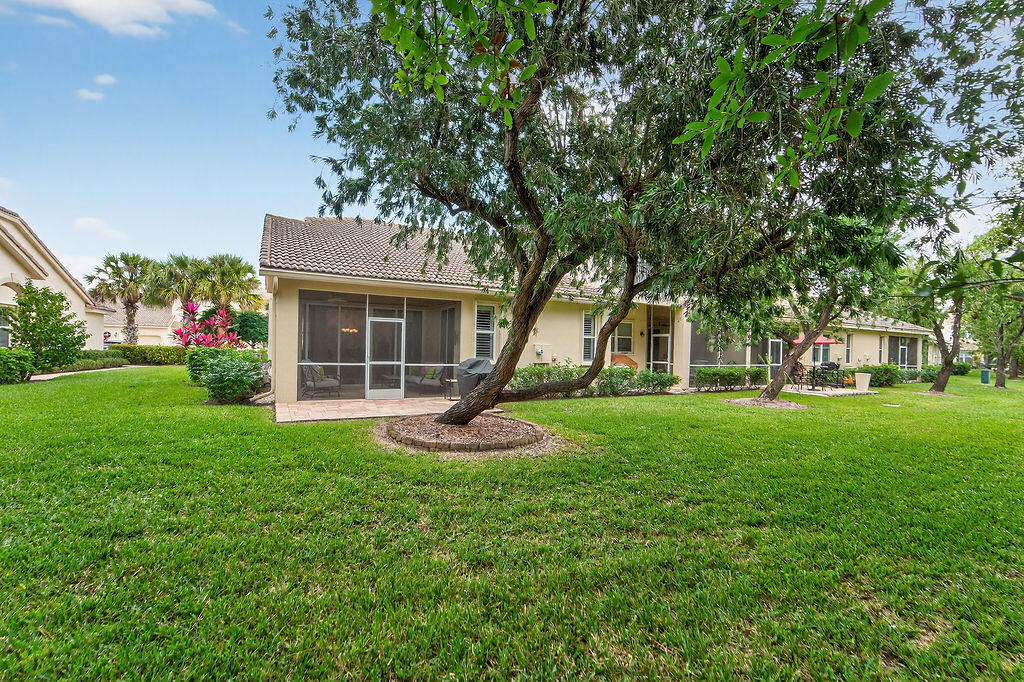 CASTLE PINES - Residential