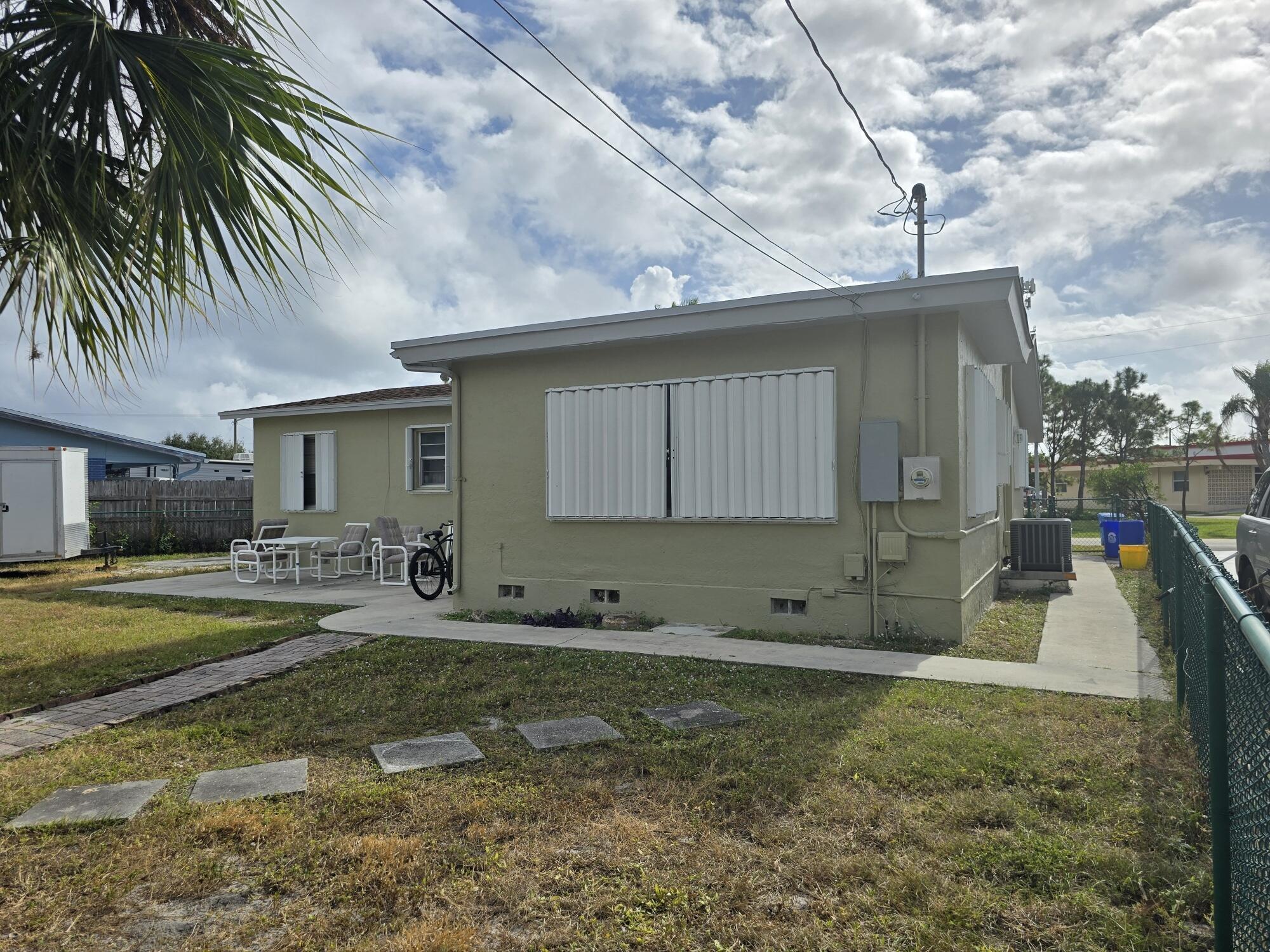 513 Greynolds Circle