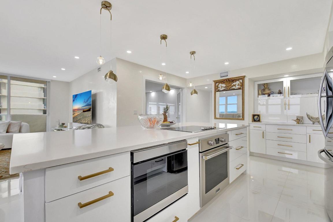 AQUARIUS CONDO - Residential Lease