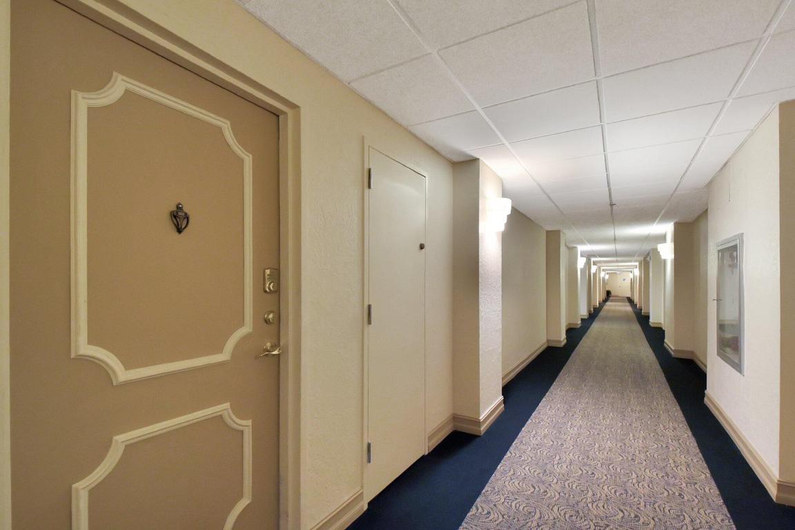 AQUARIUS CONDO - Residential Lease