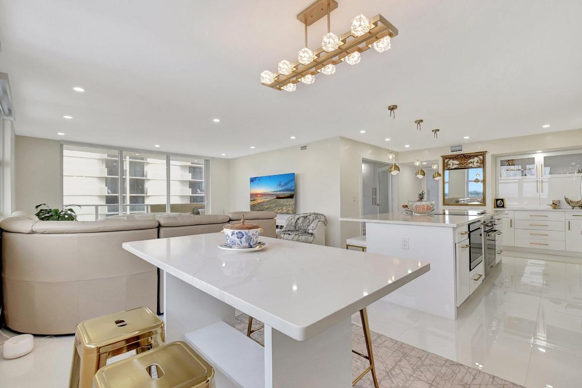 AQUARIUS CONDO - Residential Lease