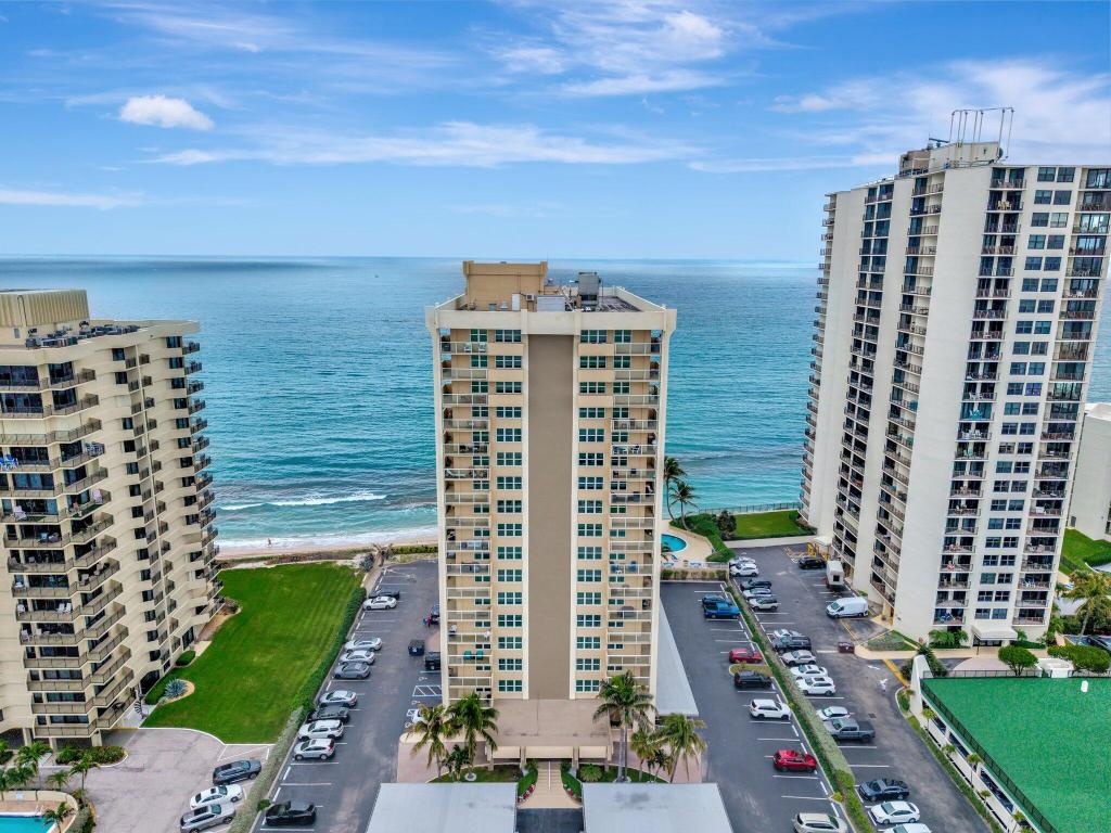 AQUARIUS CONDO - Residential Lease