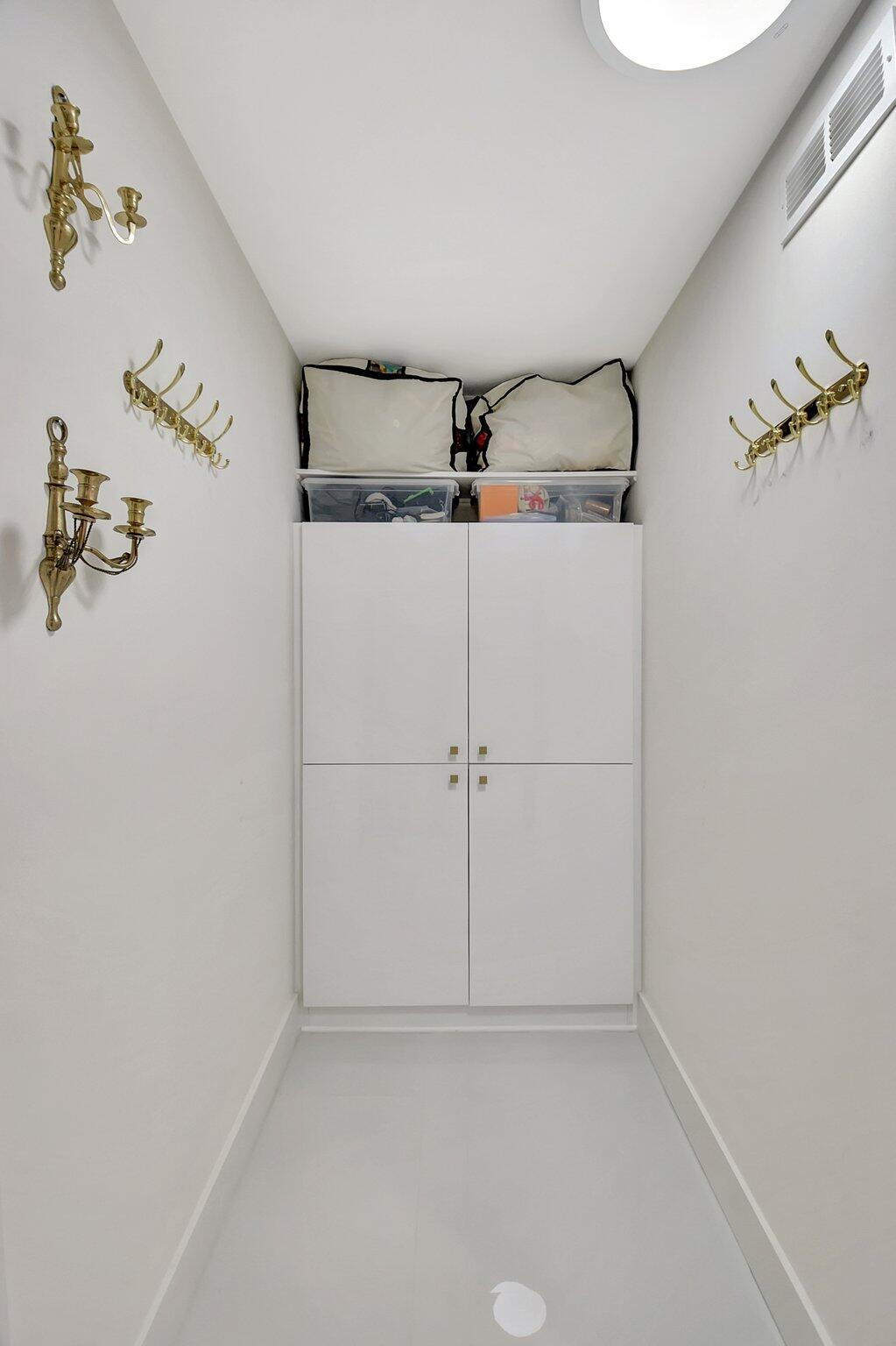 AQUARIUS CONDO - Residential Lease