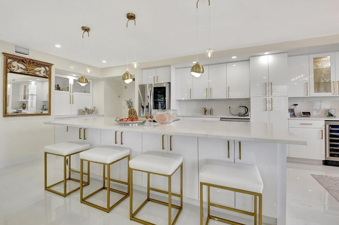 AQUARIUS CONDO - Residential Lease