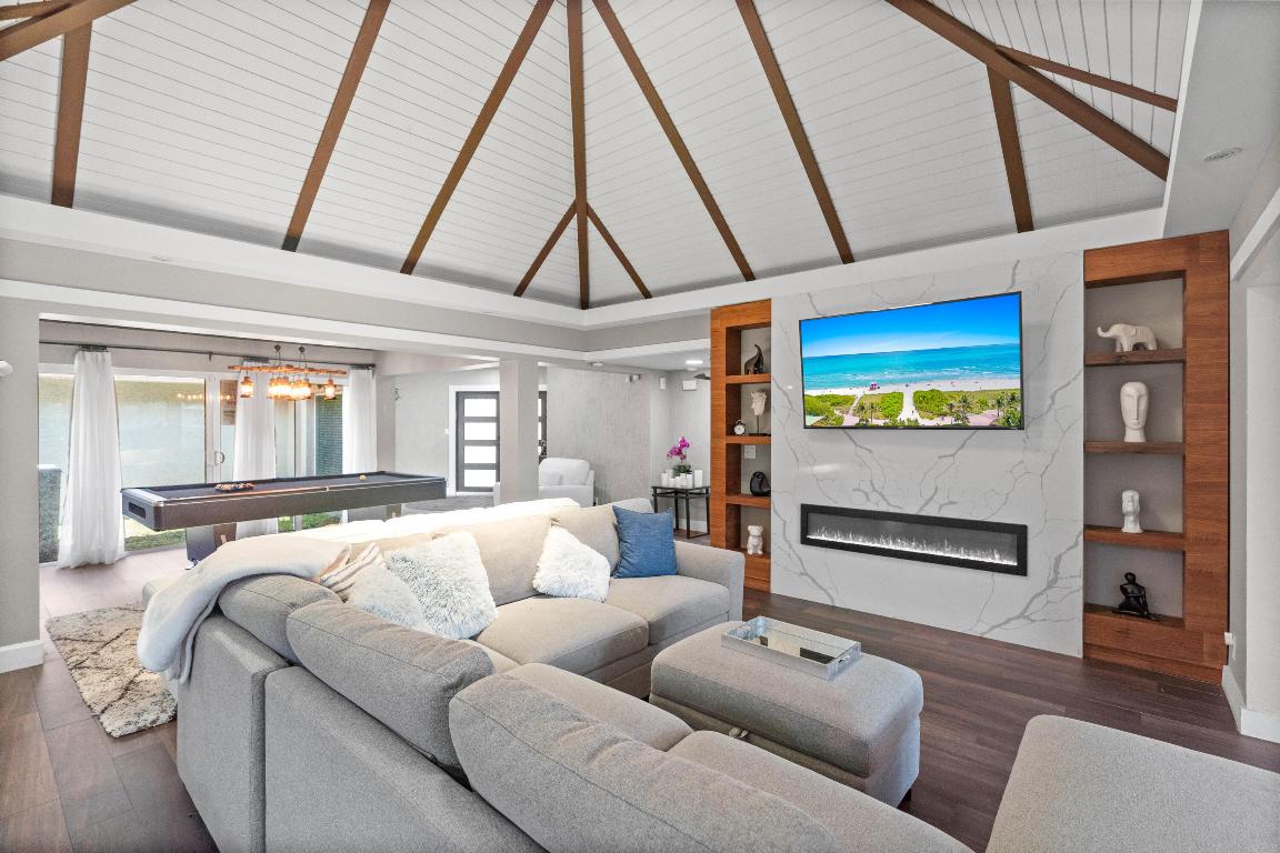 WOODLANDS SEC EIGHT - Residential