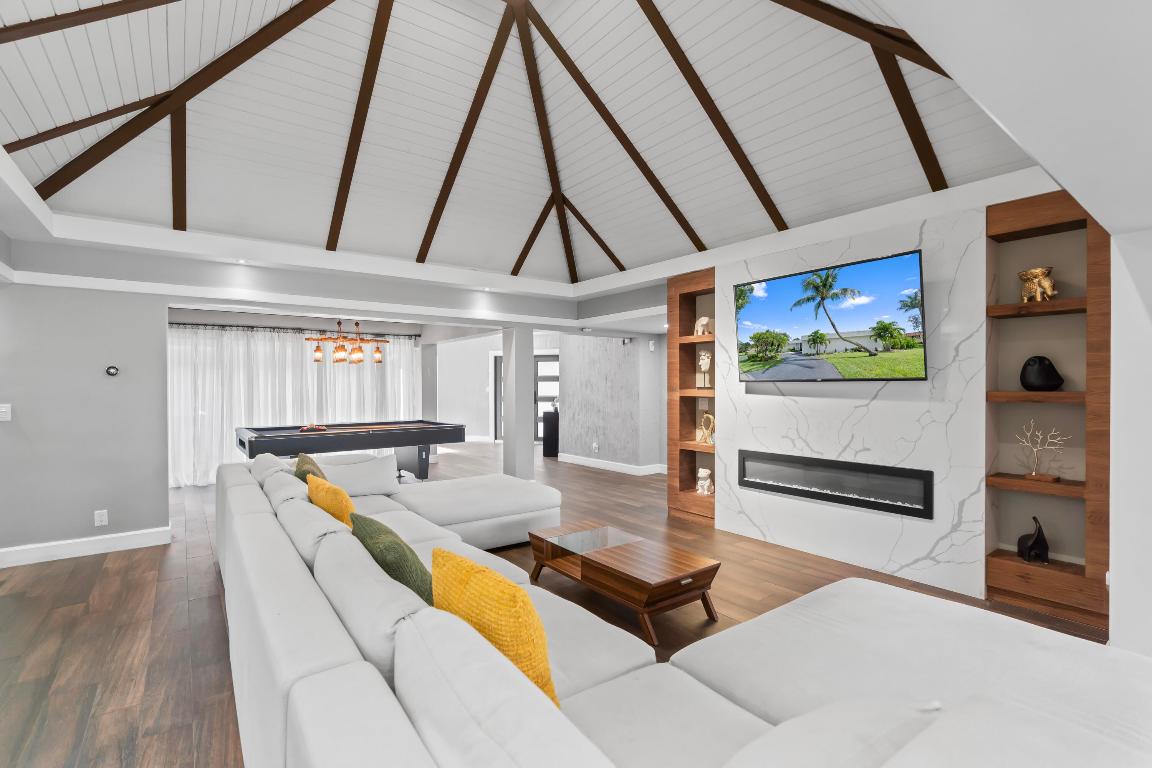 WOODLANDS SEC EIGHT - Residential