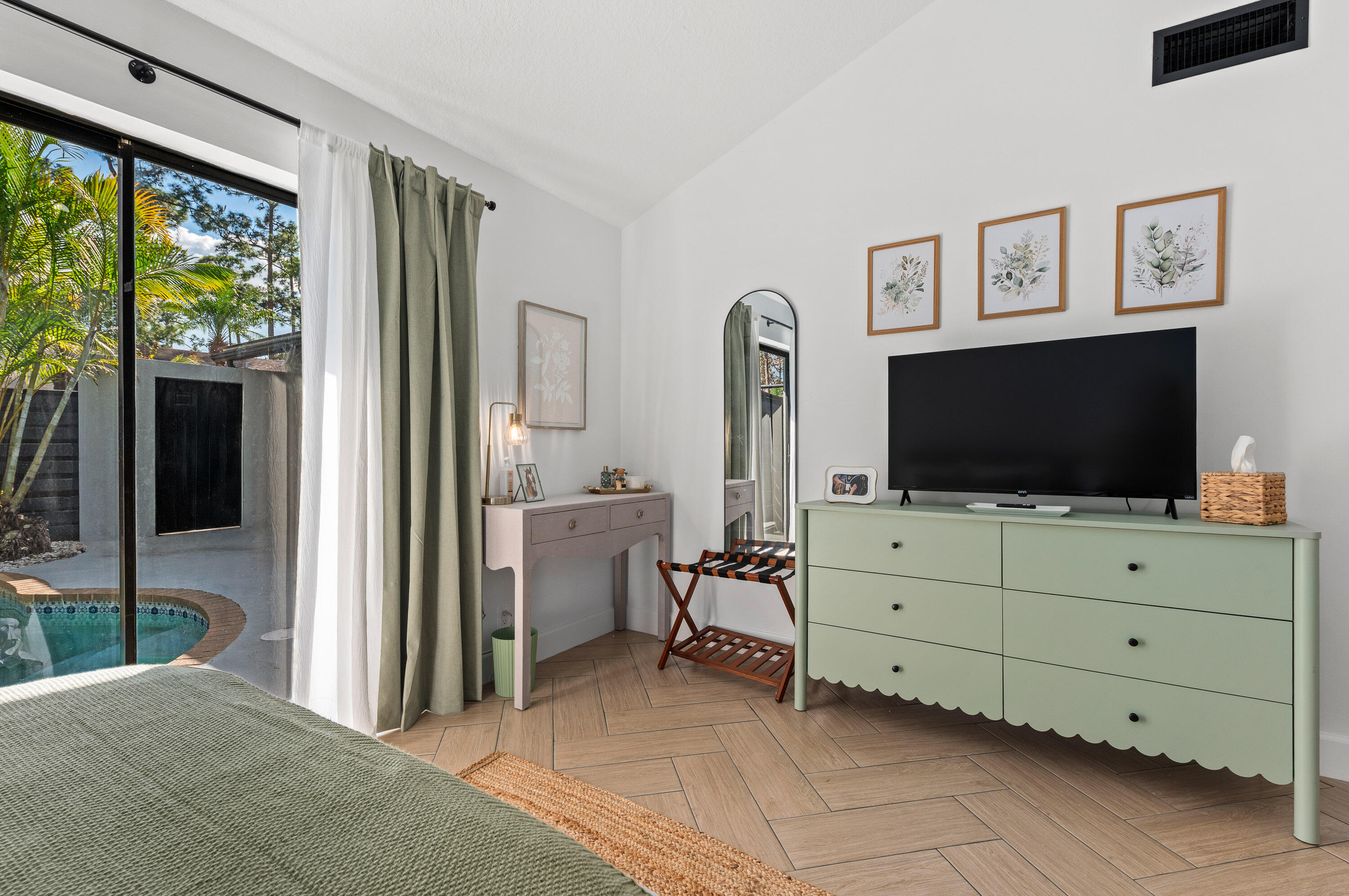 SUGAR POND MANOR OF WELLINGTON - Residential Lease