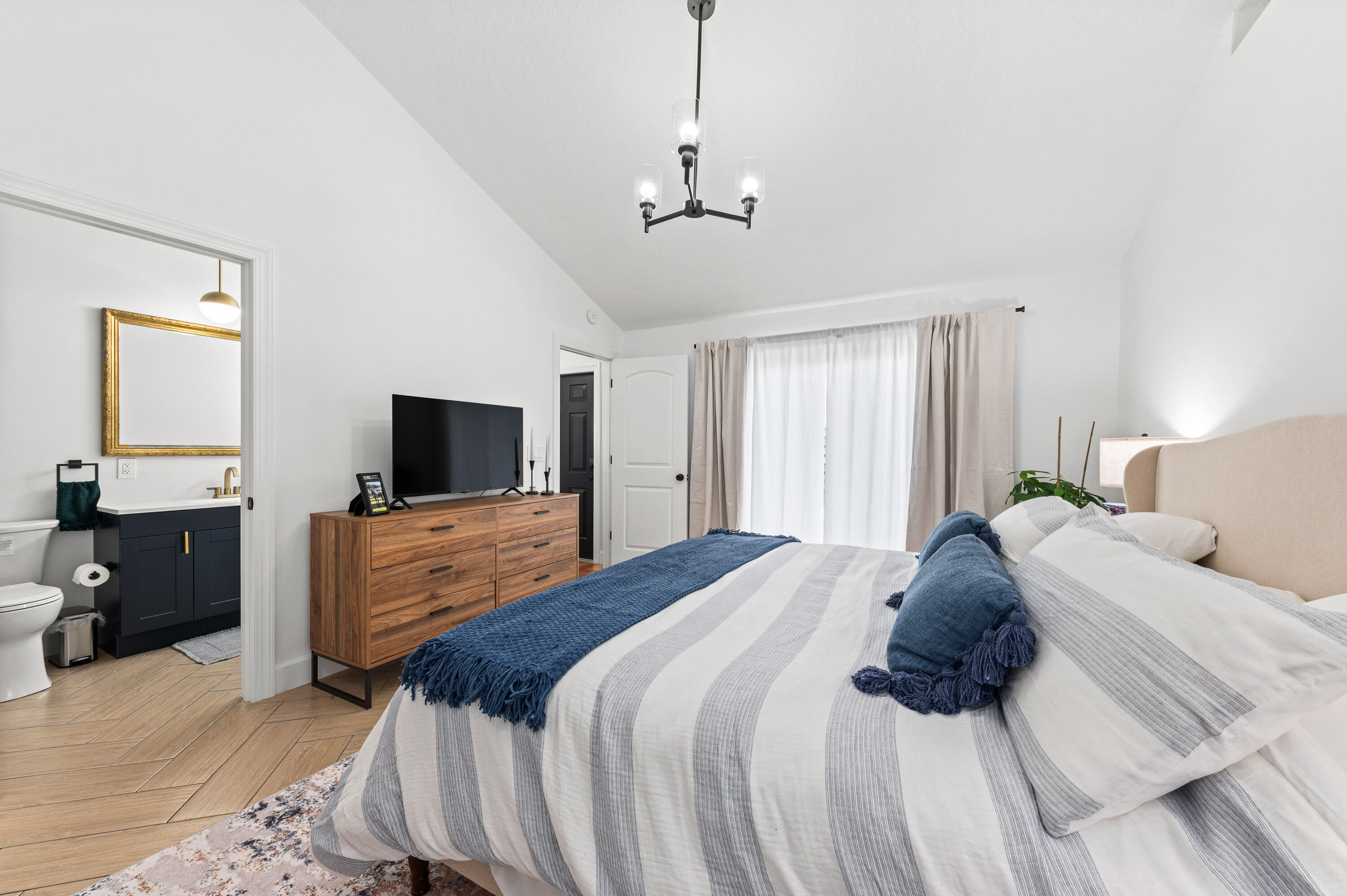 SUGAR POND MANOR OF WELLINGTON - Residential Lease