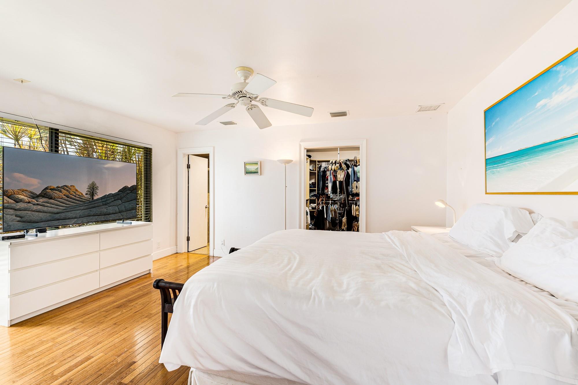 SANTA BARBARA SHORES - Residential