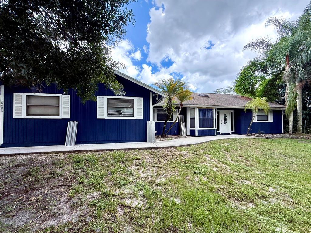 Photo of 15684 86th Way N, Palm Beach Gardens, FL 33418 (MLS # R11117430)
