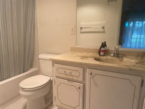 Tiny photo for 159 Keswick C, Deerfield Beach, FL 33442 (MLS # B26070607)