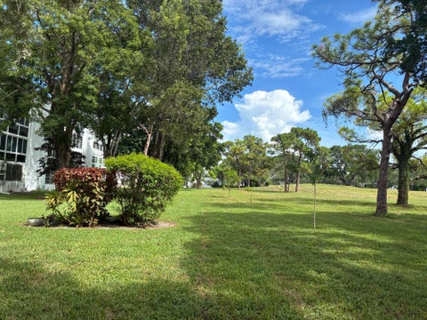 Tiny photo for 159 Keswick C, Deerfield Beach, FL 33442 (MLS # B26070607)