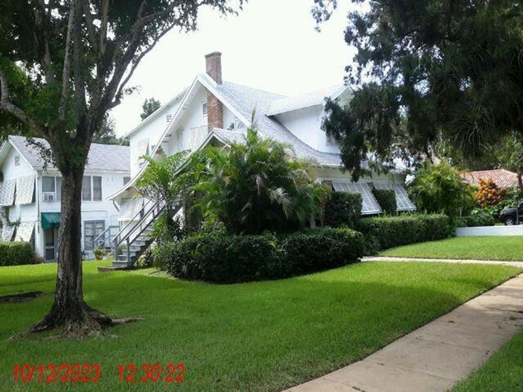 Photo of 1016 SE 8 Street, Fort Lauderdale, FL 33316 (MLS # R10928930)