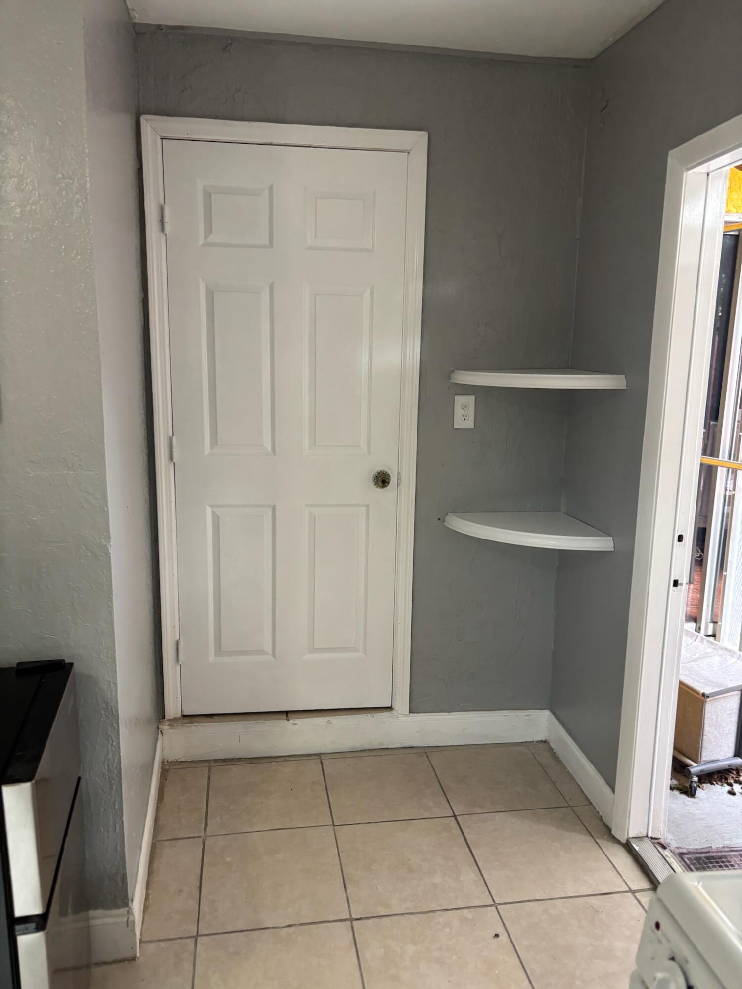 VISTA VERDE TOWNHOUSE SEC E - Residential Lease