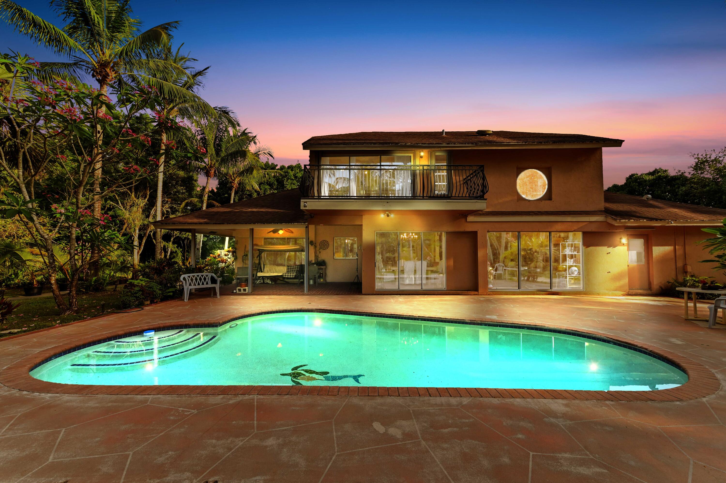 6935 Pioneer Road, West Palm Beach, FL, 33413/$1,850,000 3 6935 Pioneer Road