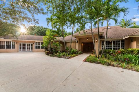 6935 Pioneer Road West Palm Beach FL 33413