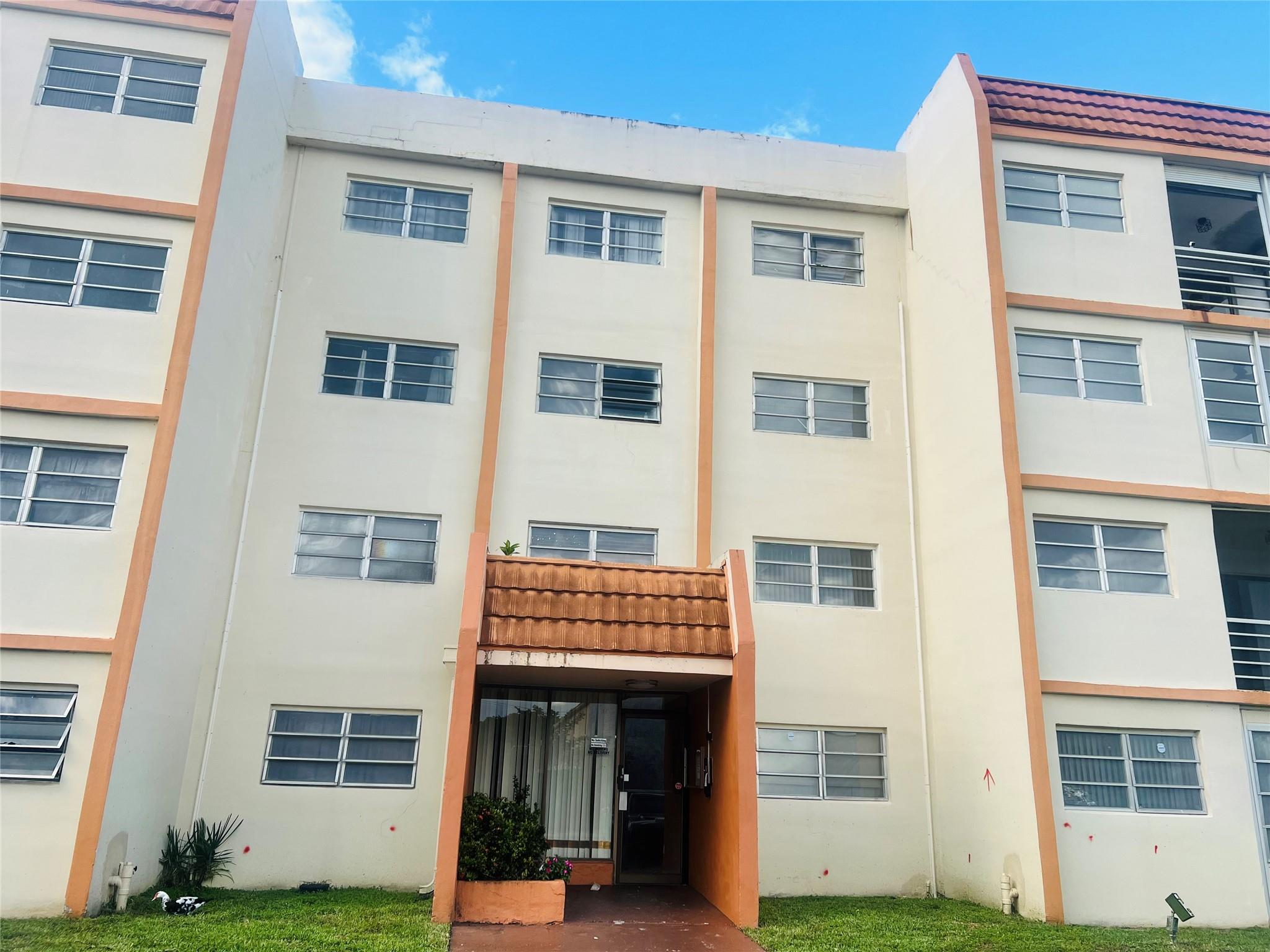 CYPRESS TREE CONDO - Residential